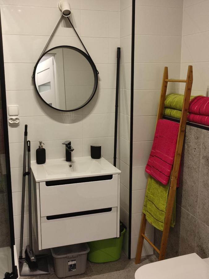 Lux Apartament Odkryj - Bieszczady Ustrzyki Dolne Exterior foto
